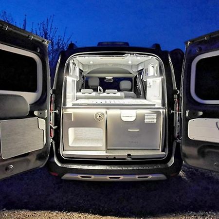 Smart Camper Hotell Hafnarfjörður Exteriör bild